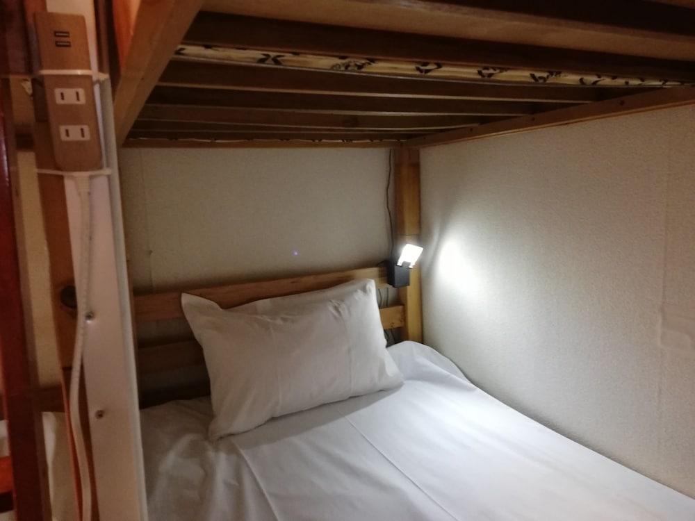 Family & Bakpak Tokyo Hostel المظهر الخارجي الصورة