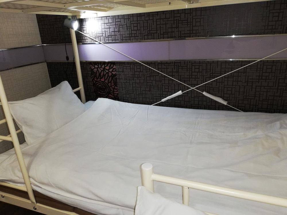 Family & Bakpak Tokyo Hostel المظهر الخارجي الصورة