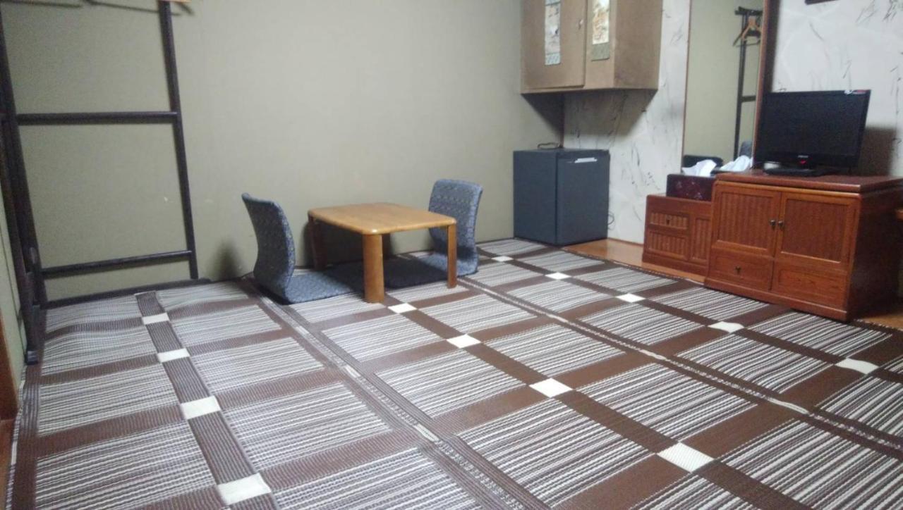 Family & Bakpak Tokyo Hostel المظهر الخارجي الصورة